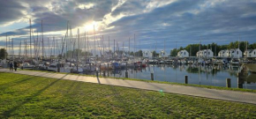 Mobilheim Marine Glück im Yachthafen Peenemünde in Peenemünde